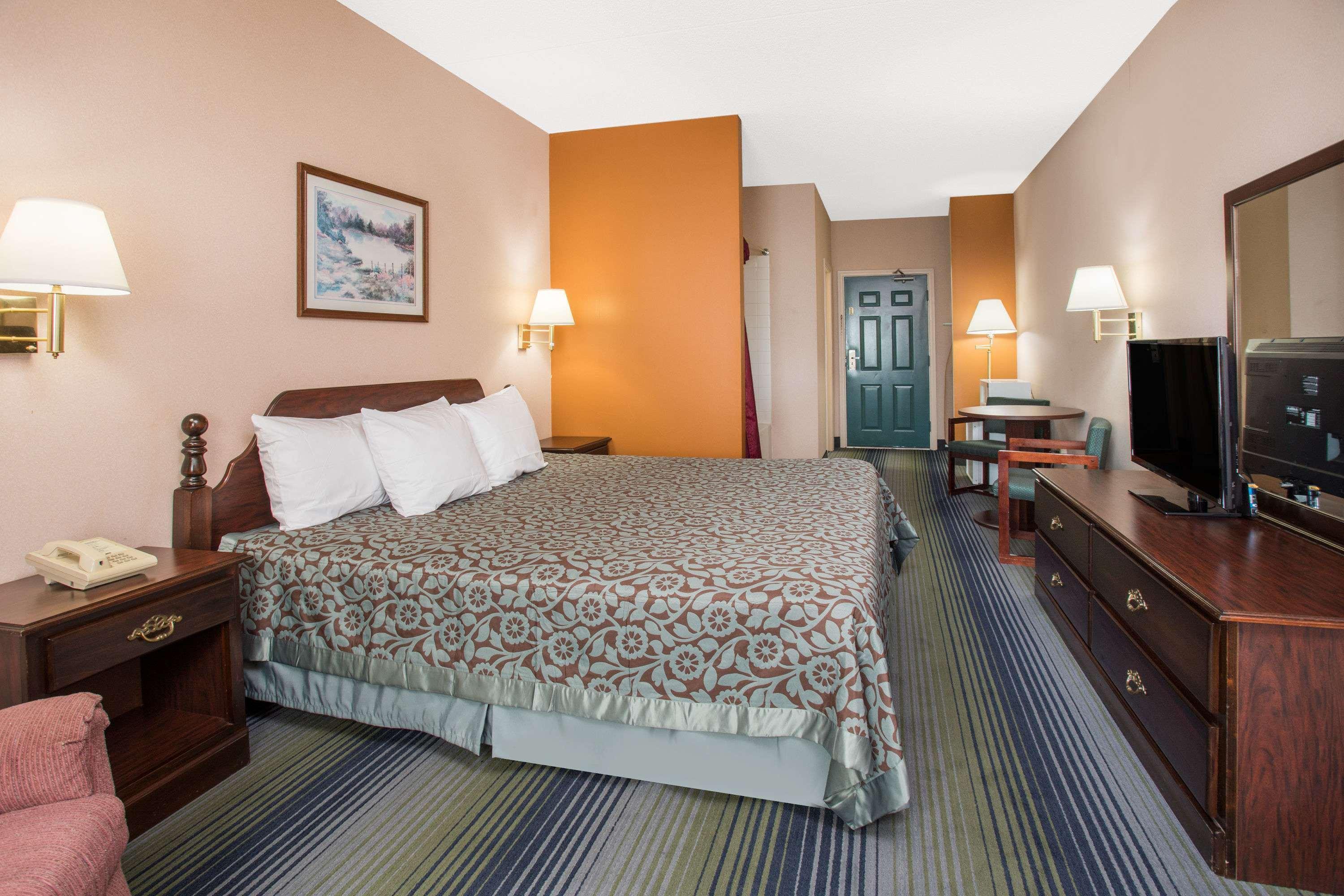 Days Inn By Wyndham Harrison Exterior photo
